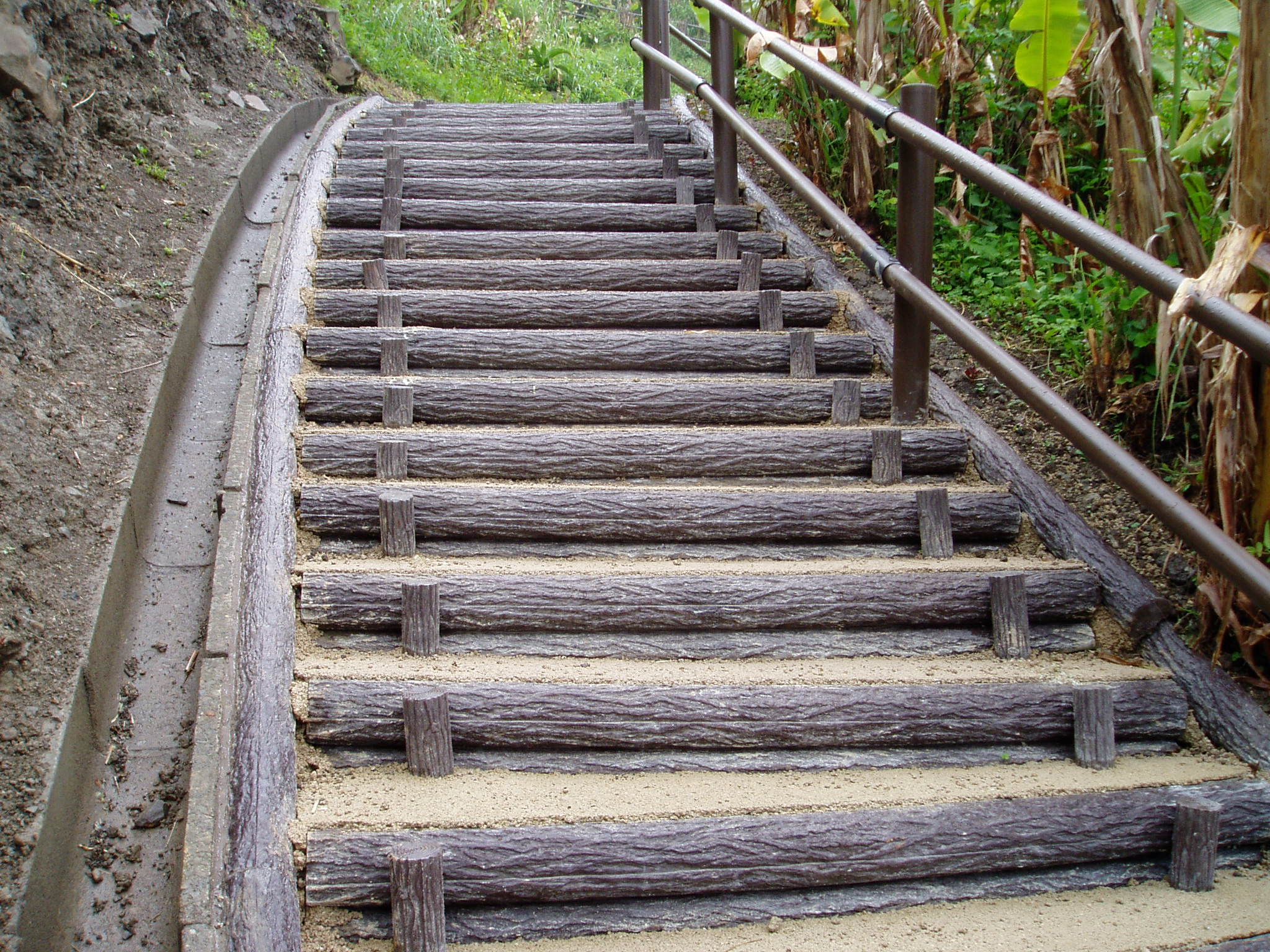 PWD2150 二連木階段 200×1500｜製品詳細｜リスのプラスチックグループ