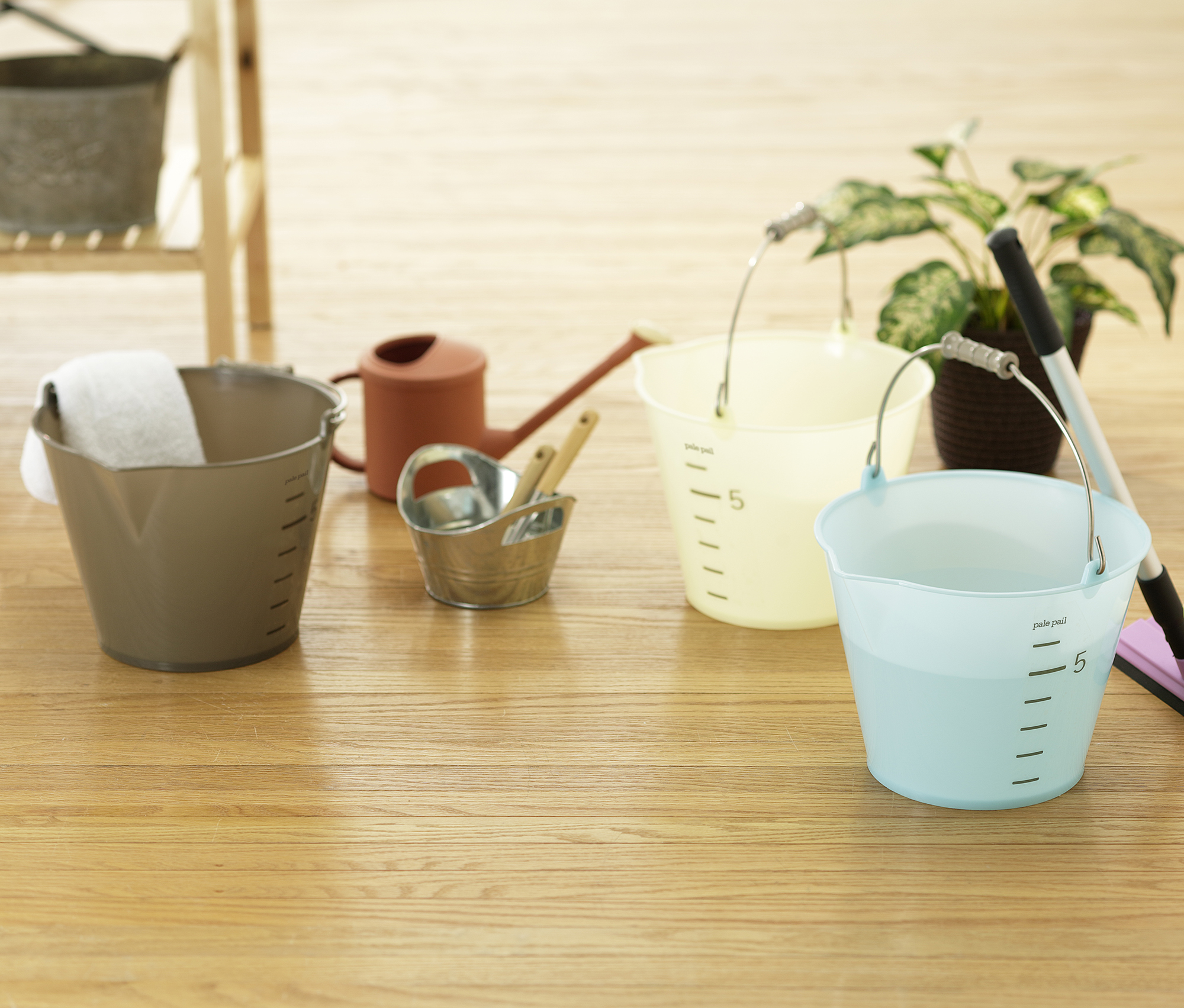 ペールペール 8L｜製品詳細｜リスのプラスチックグループ