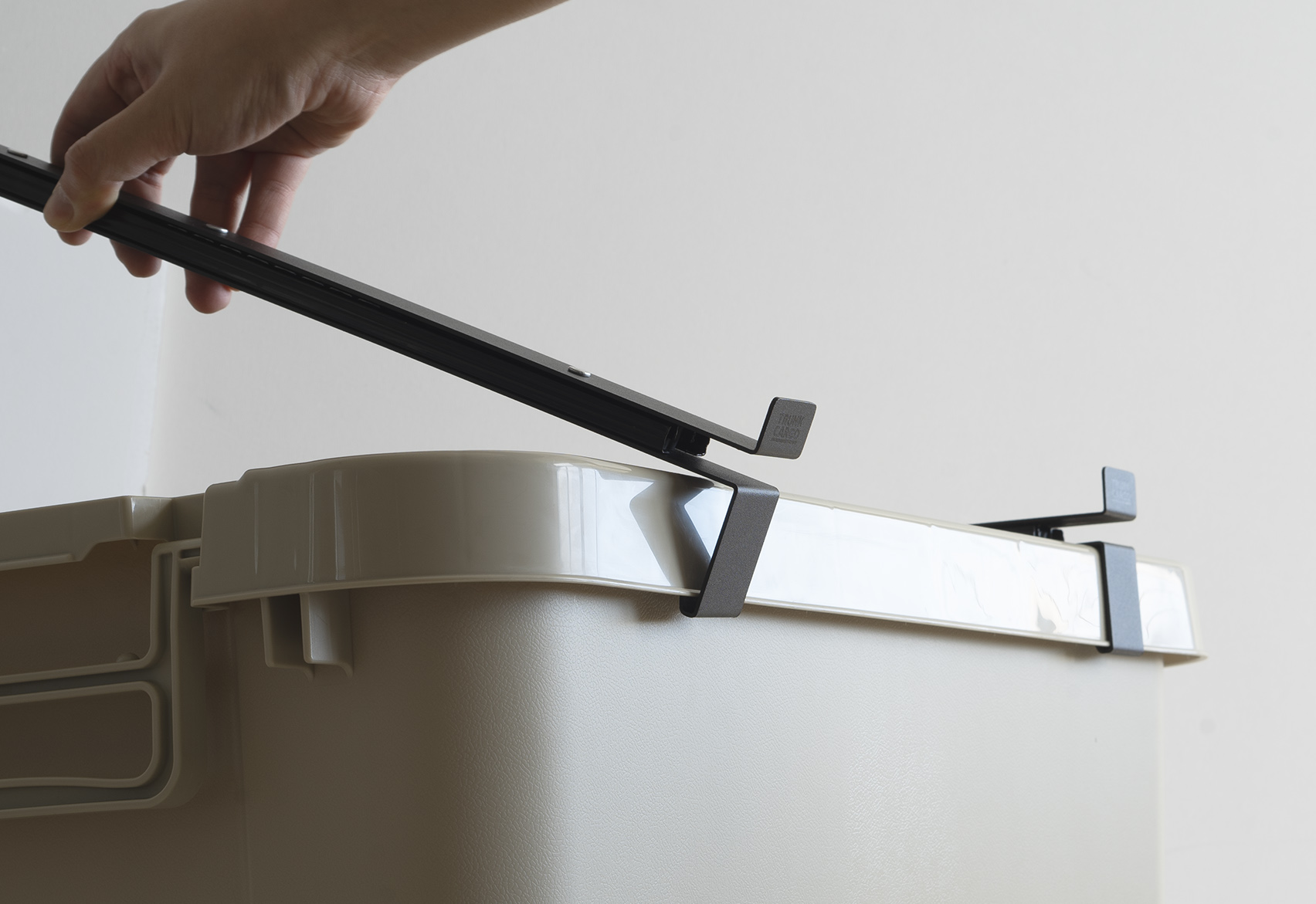トランクカーゴ TO-RAIL｜製品詳細｜リスのプラスチックグループ